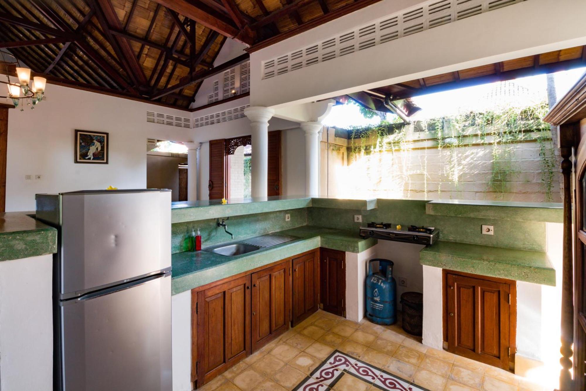 Bali Royal Heritage Villa Seminyak Exterior foto